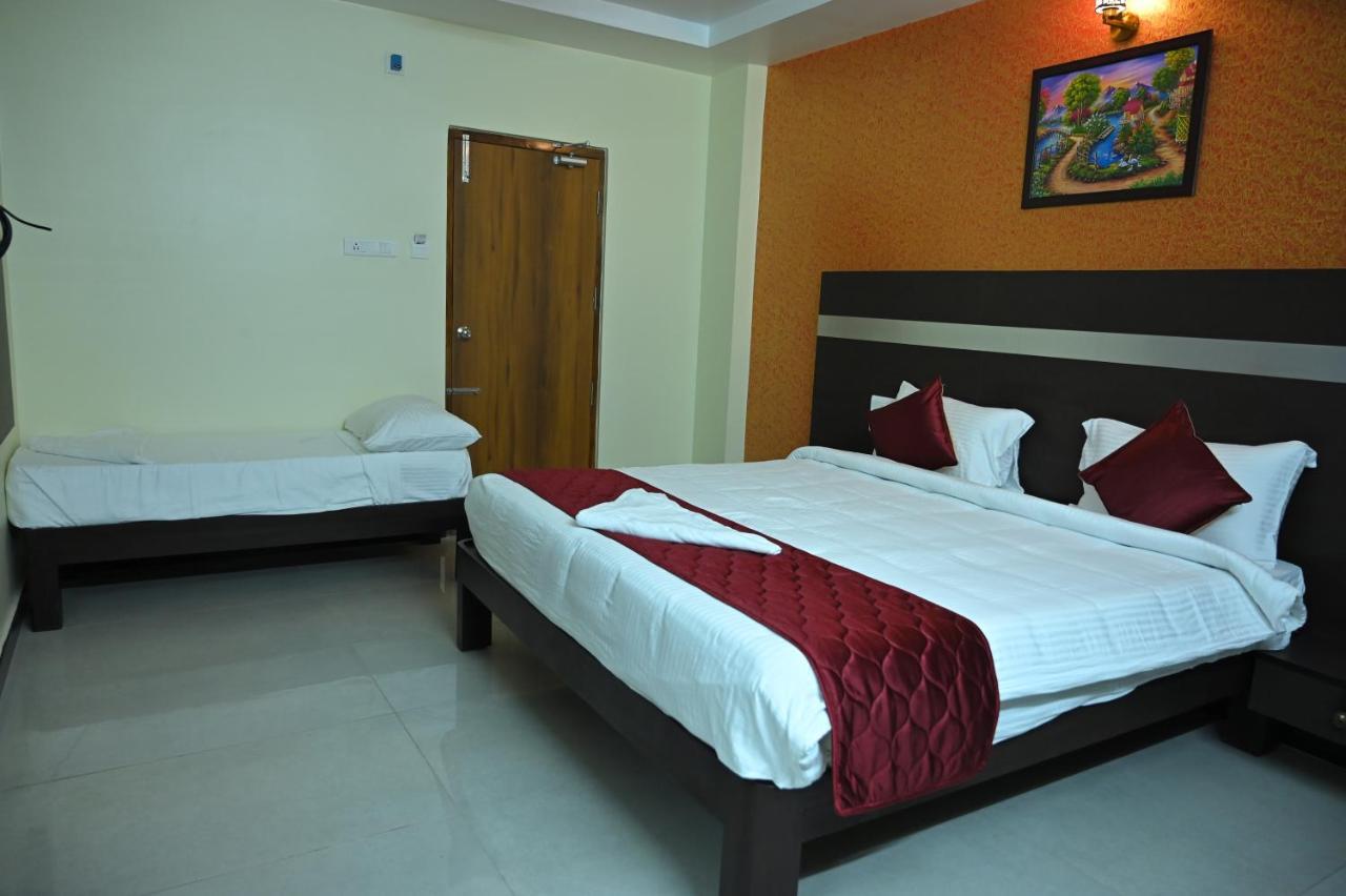 Hotel Treebo Sripadha Residency Alipiri Road Tirupati Exterior foto